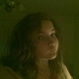 Dando porculo ya unos cuantos años// ni chula, ni vacilona y mucho menos reencorosa. pero si me la juegas te la devuelbo :)
