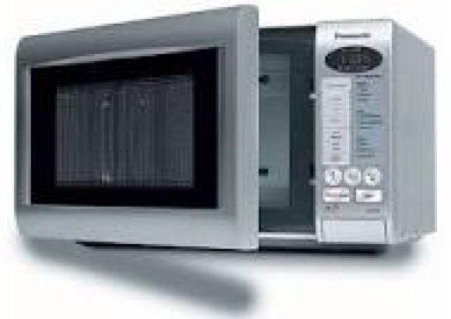 Phandomicrowave's profile picture. I am the phandom microwave. I make dreams come true