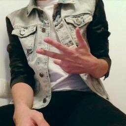 idinahuychert's profile picture. твоя естественная натура губит непокоренные души