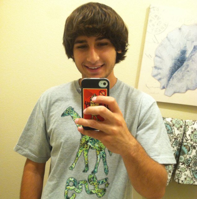 nick_trillo's profile picture. my waffles always end up blue