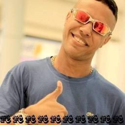 Deus em primeiro lugar e humildade e fé acima de qualquer coisa!