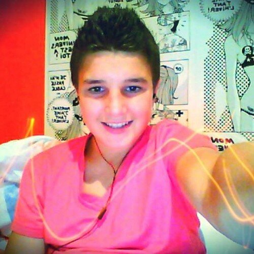 J'ai 15 ans, connu 3 papes, 2 millénaires, 3 décennies, l'an 2000, la mort de MJ, j'ai vaincu la grippe A et survécu à la fin du monde
