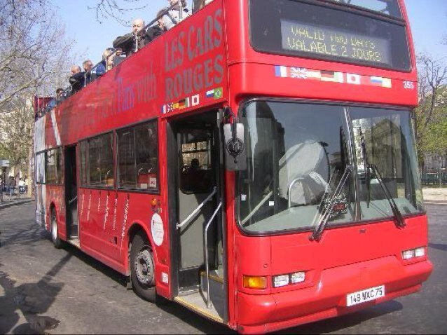 Meeting place for Hop On Hop Off tour operators & tourist. Open top bus is fun way of enjoying city sightseeing tours.