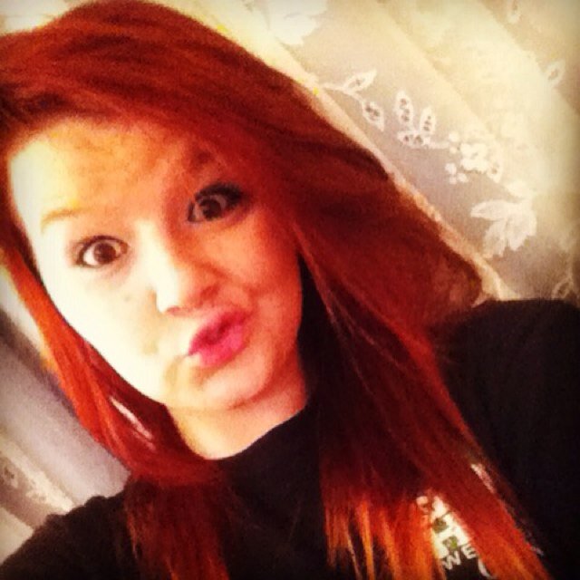 whitneyada98's profile picture. 