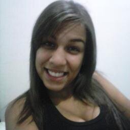 É Hora de virar a página, ensaiar o sorriso mais bonito, recompor o coração e ensiná-lo a bater novamente.