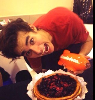 @JorgeBlancoG gano los kca!¡somos felices para tu yoyi!