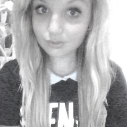 new twitter @m0nathevampire