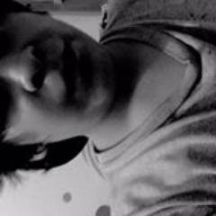 bien, soy Gamer y practico Parkour también amo el Anime y el Metal :33