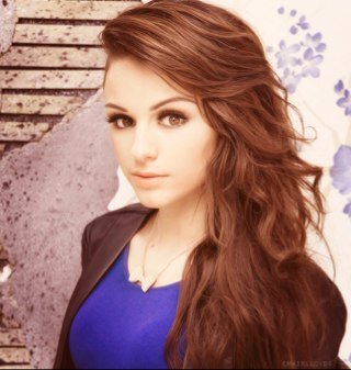 Directioner.♥Autre compte : @liloulovato My little Ashton girl Chloé i love u so much ♥#TeamMinions + #TeamLamas xDD ♥ Love you my followers