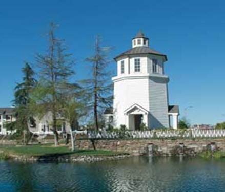Like the tow'ring lighthouse of Bridgeport, let me guide your journey through Clarita's Valley. Ignore my words at your peril; reefs lie ahead.