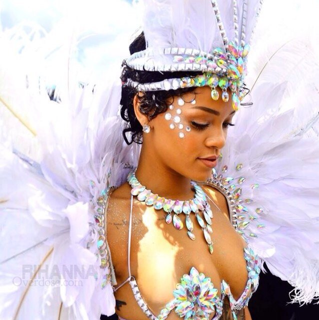 RihannaSusu's profile picture. She's my drug #Navy4life - Speak spanish french and english . ROBYN RIHANNA FENTY MY QUEEN ❤
