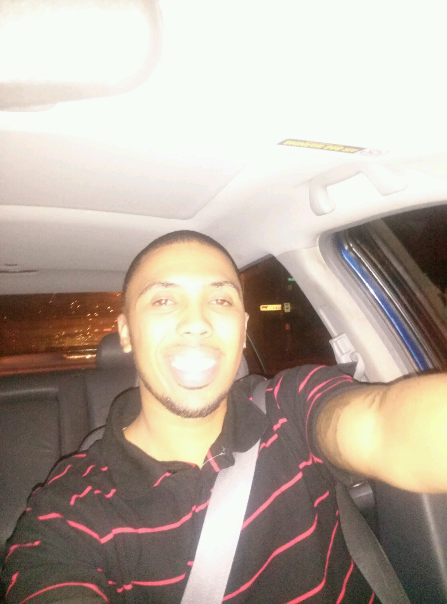 younglos87's profile picture. 