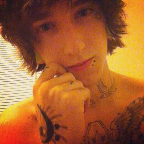 FANPAGE for James Tyler Hagen. I love you Tyler. You're gonna go far. c: