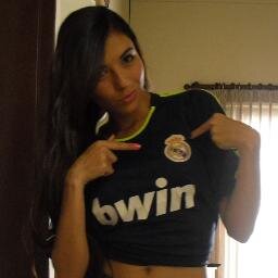 Amante del futbol, el Real Madrid, el Atletico Nacional, la fotografía, Diseñadora gráfica y juez de natación