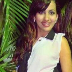 Taurina,16 anos,estudante,futura arquiteta,apaixonada,amo dançar,odeio mentiras e falsidade,meu grande amor DEUS,sou católica,amo minha familia e meus amigos