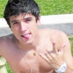 Eu te vi e já te quis
Me vi tão feliz
Um amor que pra mim era sonhor ... ♩♫♩♫