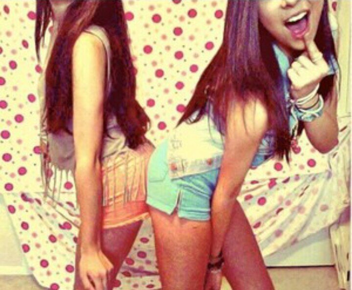 Anatodaephobia- the fear that somewhere in the world, there is a duck watching you. 2 bffs ♡ ☆7/22/2013☆