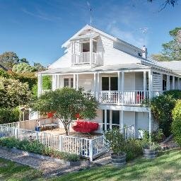 Passionate ex-corporate chick who loves wine,food,people,travel & fun.... 65 Main offers a room or self contained house with hot local tips on Daylesford region