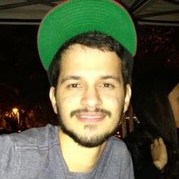 Estudante de Filosofia -UFG; Fanático por Fusca; Bom Vivente!