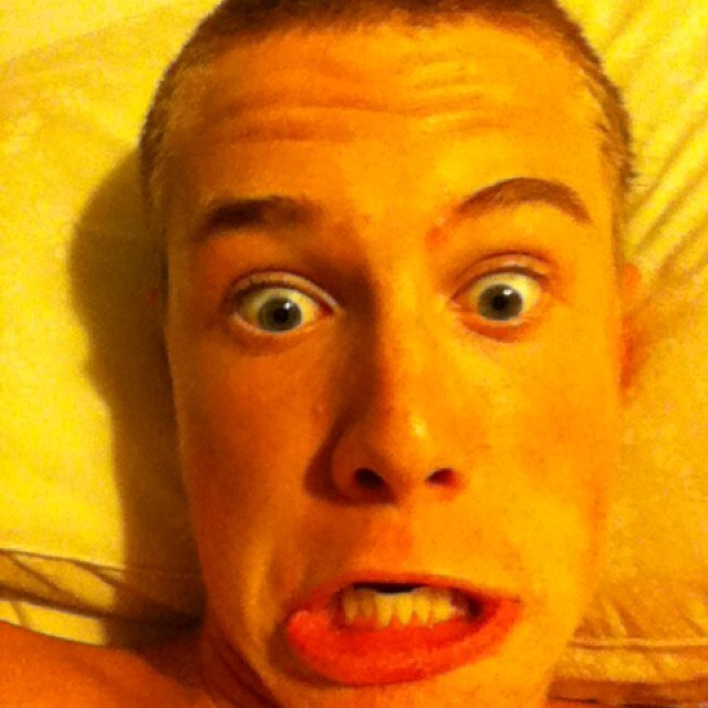 pouradacom's profile picture. 