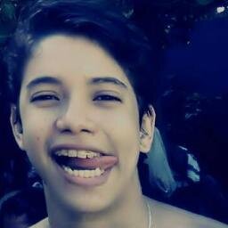 Meu amor não será passageiro, te amarei de janeiro a janeiro..  @souvictorsantos ♡