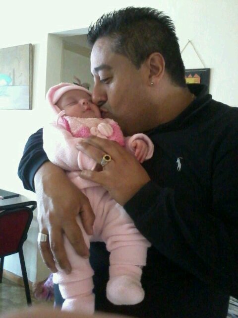 Tus hijas te aman