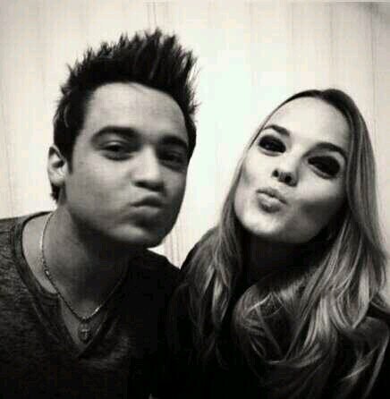 Príncipe playboy @Fernando_Zor ♛ / Since: 22.01.2013 / 08.08.2013 Eu também te amo