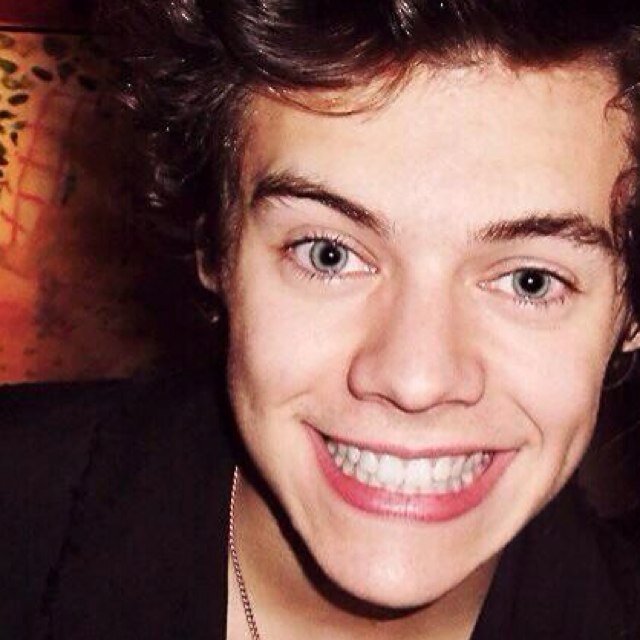 i just gave you a free follow :) please DON'T follow this account. please follow @cravinqniam thank you so much bby