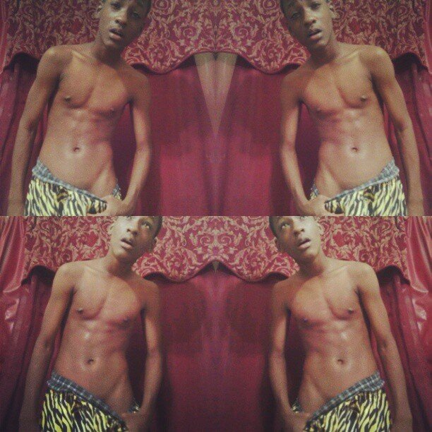 Bisexual ; I never let a bitch know my business ; Because that bitch might turn around & be an eye witness.. . Instagram @_slvty_goldd