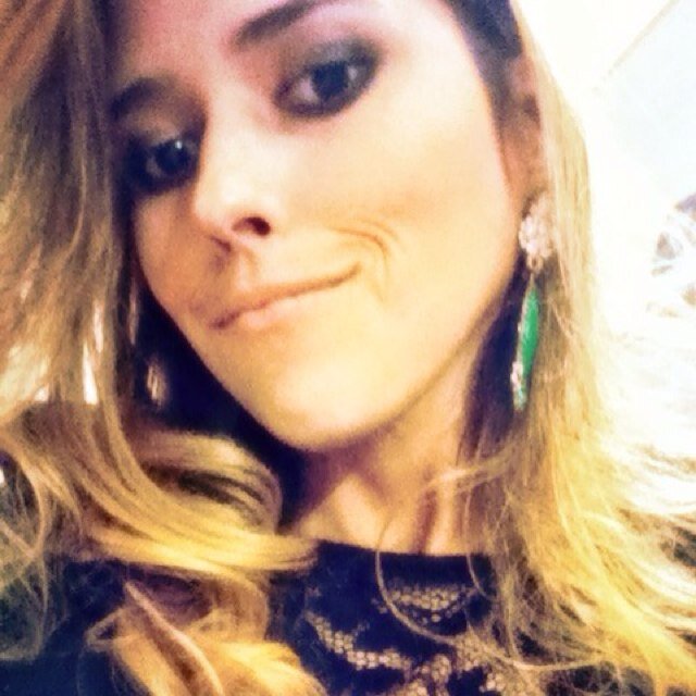 annedisrael's profile picture. 