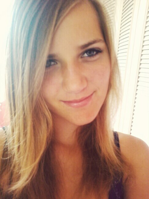 15 years young / girl / swimmer / ig = xxXDeniseeeeXxx