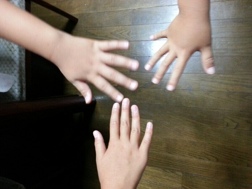 中１長男、小６次男、小２三男のママです!仕事と家事と子育てにバタバタしてます！キスマイが好きです(*^^*)名古屋市在住