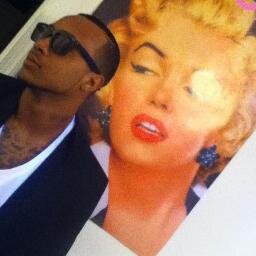 By any means necessary .-
#Rva #TeamLakers#TwentyYearsYoung#Weirdo