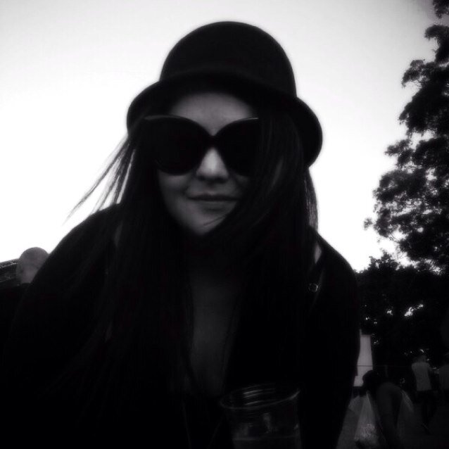 Passionate marketer. Lover of music, laughter, random conversations, tight hugs, clever words, humans and their brains.
