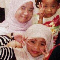 selamat berkenalan dengan saya nurul husna, 13 tahun, terengganu
