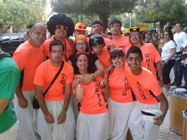 Batucada Ré9 és un grup de percussió, espectacle i diversió. ------------------------ Batucada Ré9 es un grupo de percusión, espectáculo y diversión.
