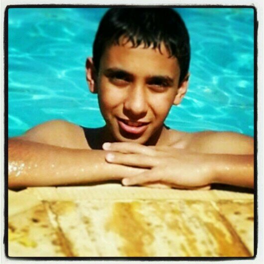 Sharbel Nassar , Follow me ;) i'll follow you back ♥ kik : sharbeln,and follow me in instagram : sharbel_nassar