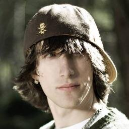 Soy PORTADORA  y orgullosa de serlo, PORTA ME CAMBIO LA VIDA /Sólo tengo a una, a una persona de mi lado, pero vale más que miles que se hacen llamar hermanos/