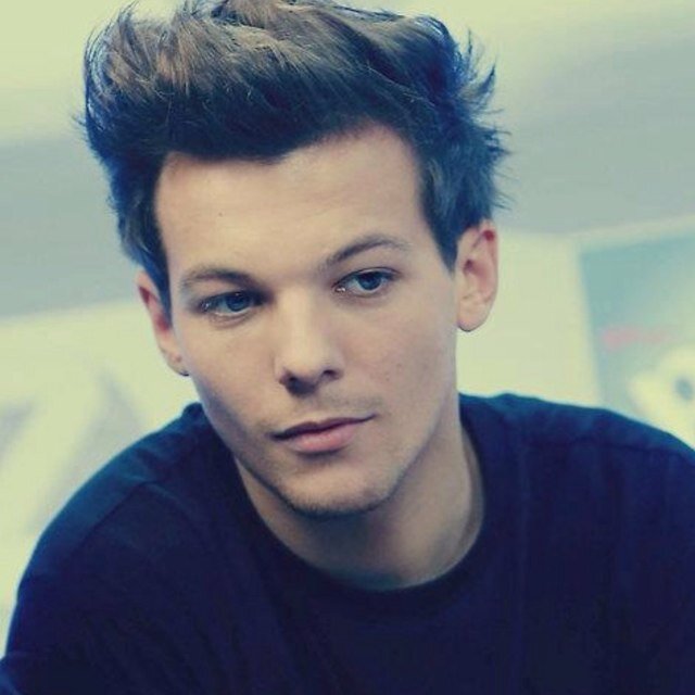 i just gave you a free follow wey hey so follow me on @narryoath i follow back everyone :)