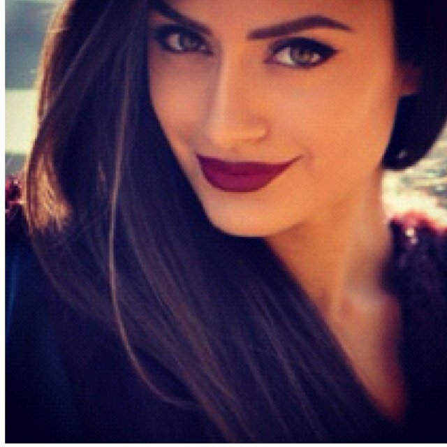 I'm just a girl who loves to SMILE..