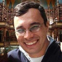 Produtor e Curador de artes.