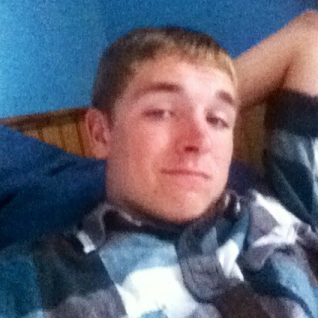 mohawk1244's profile picture. Football is life and jam skating is awesome