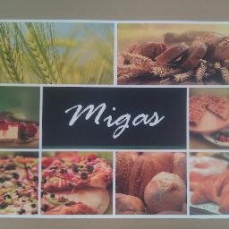 Venta de pan,empanadas y pizza casera.                                          Horario: 10:00h-14 :30h y 18:00h-22:30h   Reserva en el tlfno:657 407 773