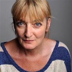 Fan page for actress Elizabeth Rider, currently playing DCI Driver in the daytime soap BBC Doctors