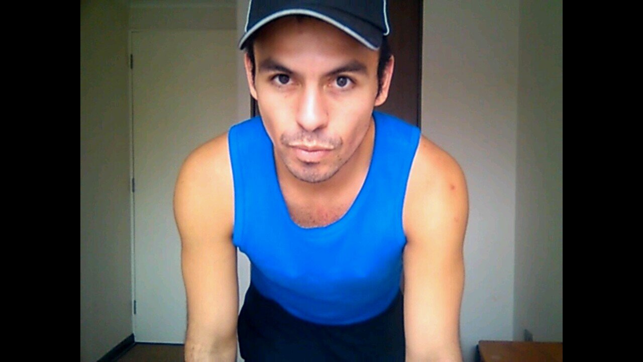 Sin Asunto por ahora! espero superarme a mi mismo y seguir siendo feliz! Licenciado en danza.