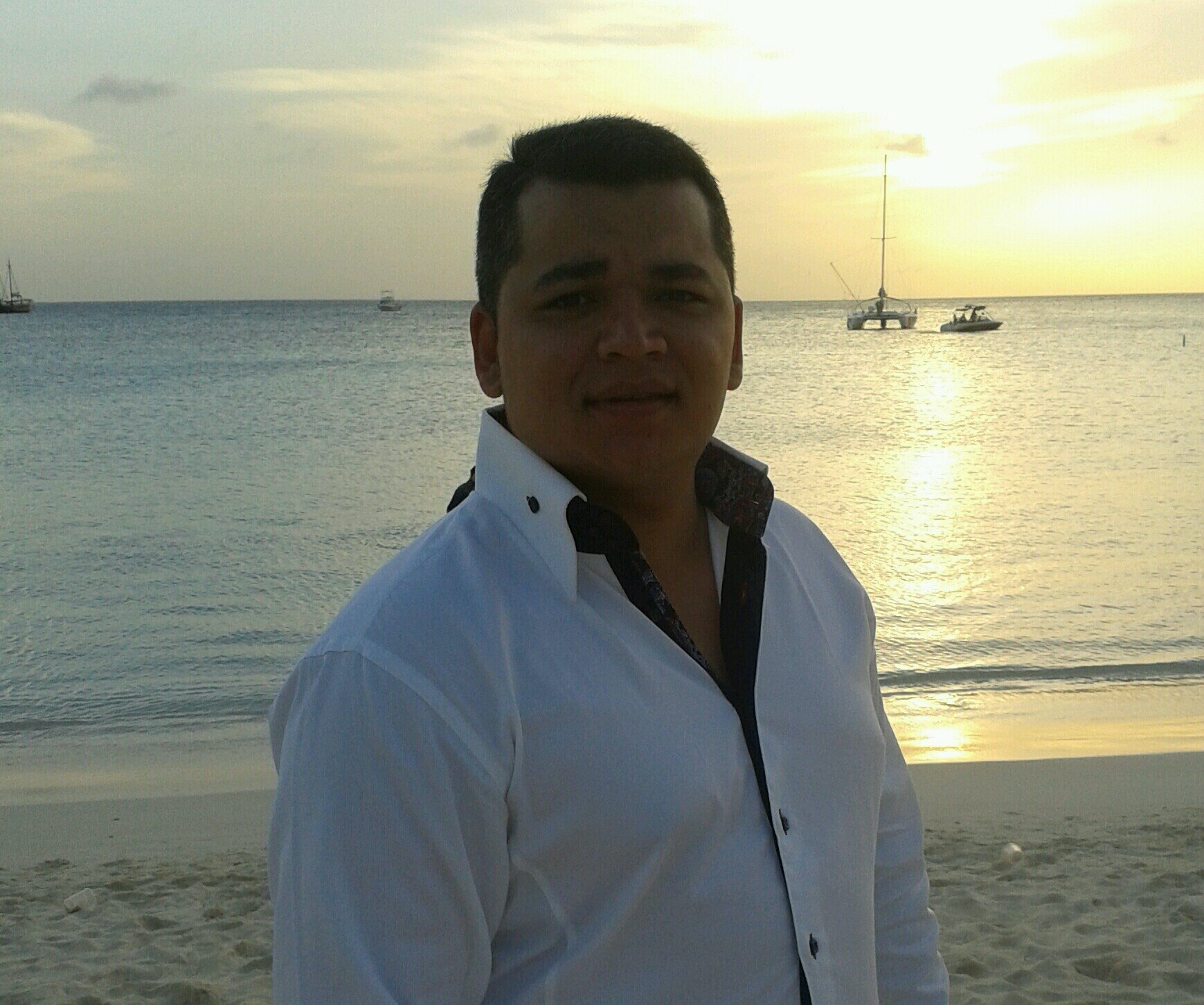 Abogado,
Asesor inmobiliario, Inmobiliaria Lago Norte.
IG: @lagonorte_inmuebles @gabrielgon_lagonorte