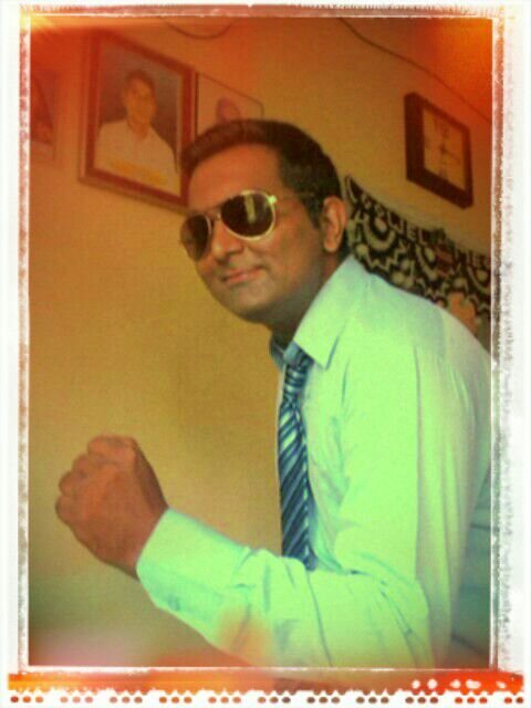 Educator,Graphologist,clinical hypnotherapist,Life coach