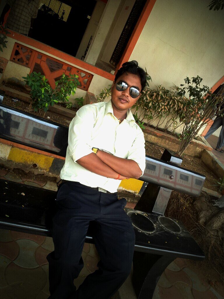 I follow back those who follow me