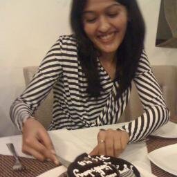 Iam a dentist.... and willingly share n spread smiles all around
