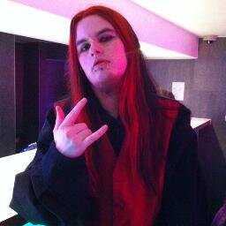 Name Is Raven. Man UTD fan, Media lover, Big WWE/wrestling fan.